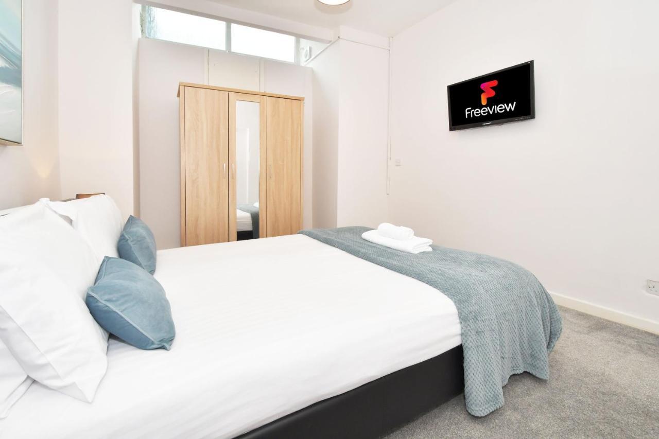 Wistaston House By Yourstays 5 Double Bedrooms And 2 Bathrooms, Great For Groups! Book Now! Crewe Exterior photo