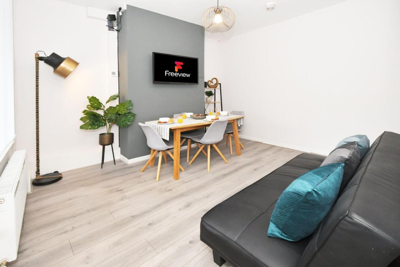 Wistaston House By Yourstays 5 Double Bedrooms And 2 Bathrooms, Great For Groups! Book Now! Crewe Exterior photo