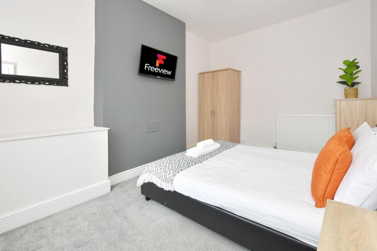 Wistaston House By Yourstays 5 Double Bedrooms And 2 Bathrooms, Great For Groups! Book Now! Crewe Exterior photo